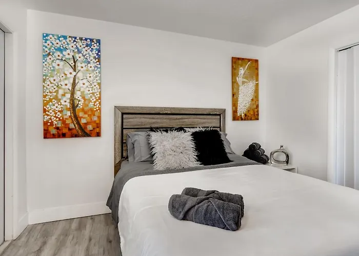 Coral Sands 1Br/1Ba Close 2 Beach!