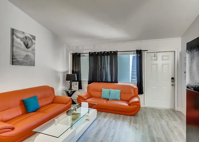 Coral Sands 1Br/1Ba Close 2 Beach!